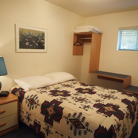 Whale'S Tail Guest Suites Ucluelet Szoba fotó