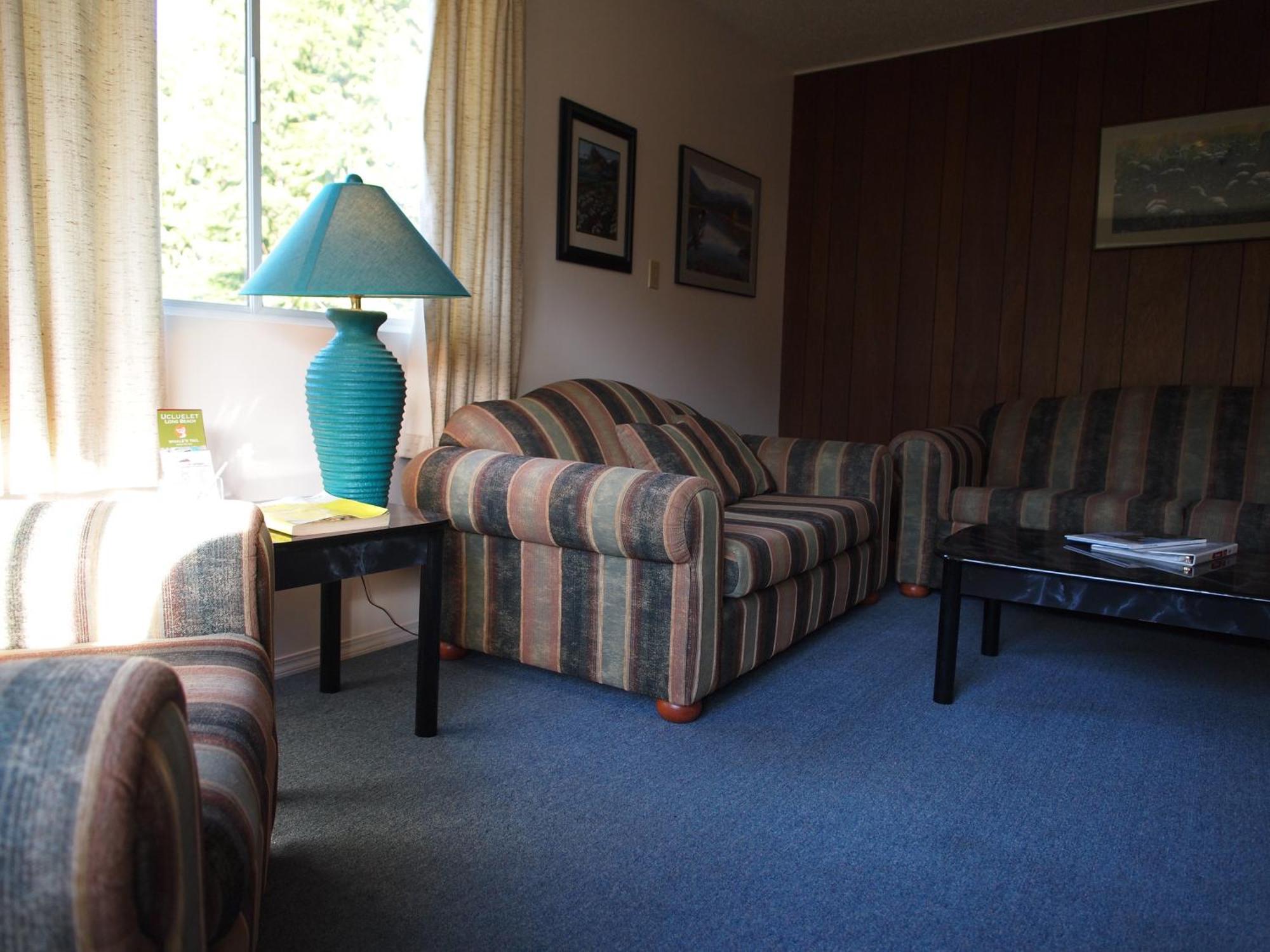 Whale'S Tail Guest Suites Ucluelet Kültér fotó